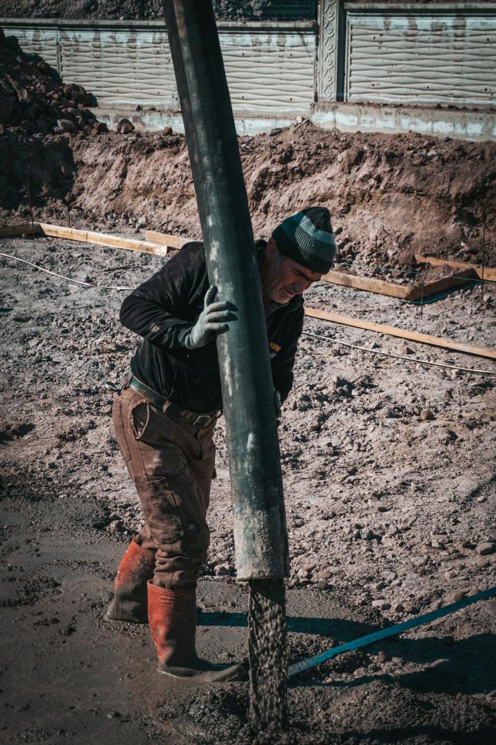 Betonarea &icirc;n sezonul rece; cum protejezi structura