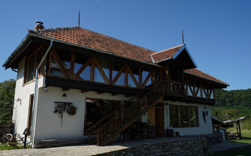 Casa Magazin : arhitectura vernaculară